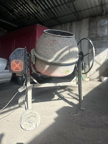 Жарнамалык жабдуулар: Бетон аралаштыргыч Мобилдик, Кичинекей (150 л аз) — 2