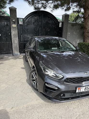 Продажа авто: Kia K3: 2018 г., 1.6 л, Вариатор, Бензин, Седан — 1