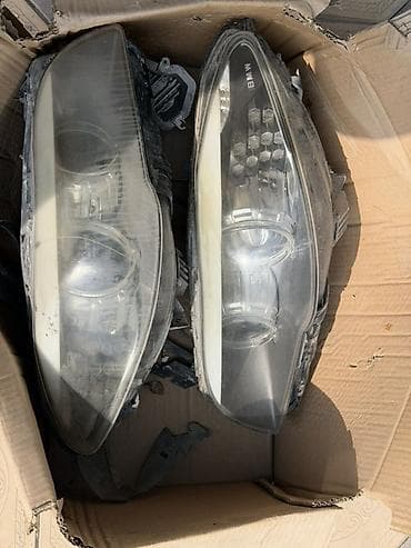 Стоп-сигналы: Комплект передних фар BMW Оригинал — 1