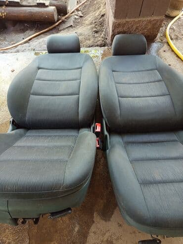 вязанная наволочка на подушку: Переднее сиденье, Велюр, Audi Б/у, Оригинал, Германия — 1