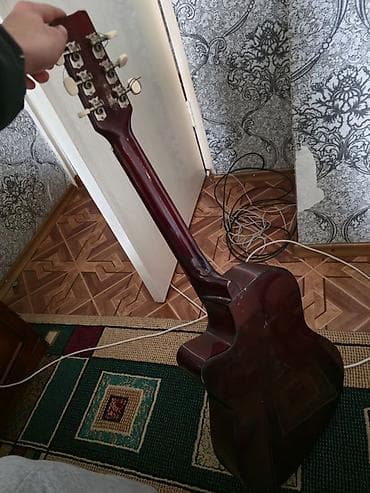 купить чехол для гитары: Акустическая гитара с вырезом (cutaway), классический корпус — 4