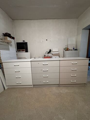 купить стол для школьника: Комод для одежды, Новый, Без зеркала, ЛДСП, цвет - Белый, Серый, Бежевый, Самовывоз, Платная доставка — 2