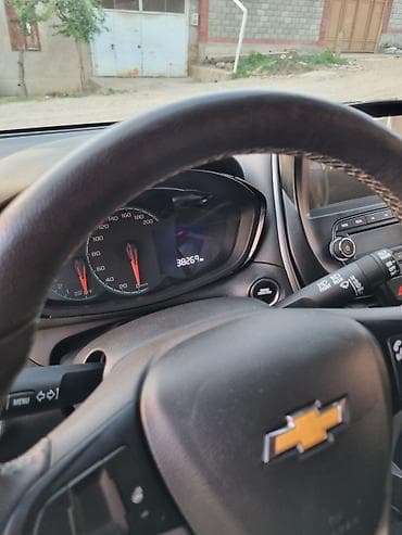 matiz 1: Chevrolet Spark: 2019 г., 0.1 л, Автомат, Бензин, Хэтчбэк — 8