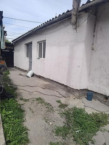 Дом с большим участком и хозяйственными постройками - Жилой