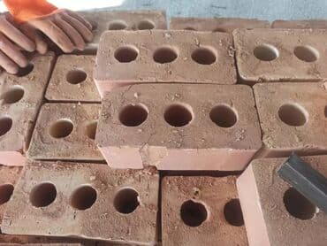 Пустотелый, дырчатый, Жженый кирпич, Полублок, 250×120×88 at lalafo.kg Пустотелый, дырчатый, Жженый кирпич, Полублок, 250×120×88