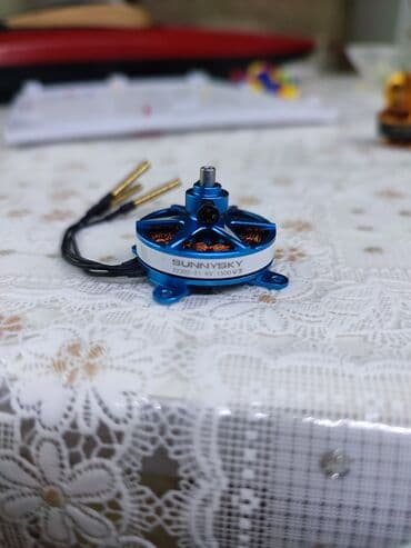 Аксессуары для ТВ: Продаю, БК моторчики для самолётов и квадрика за все 3000 — 4