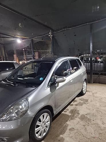 хонд: Honda Fit: 2008 г., 1.3 л, Механика, Бензин, Хэтчбэк — 6