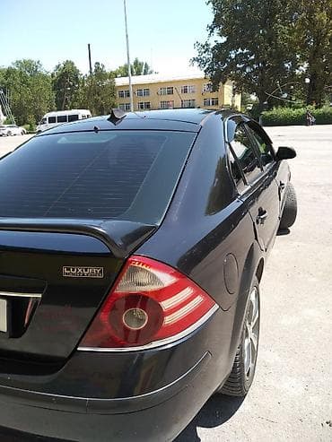 add blue: Ford Mondeo: 2003 г., 2 л, Механика, Бензин, Хэтчбэк — 8
