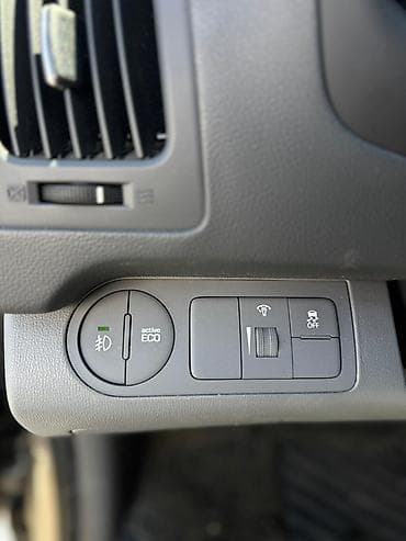 Hyundai Starex: 2020 г., 2.5 л, Автомат, Дизель, Минивэн — 9