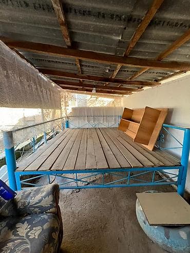 пол дом в бишкеке: •ID 12 Продается Полдома! •Район: Бишкек •Локация: Күнтуу •Площадь — 4