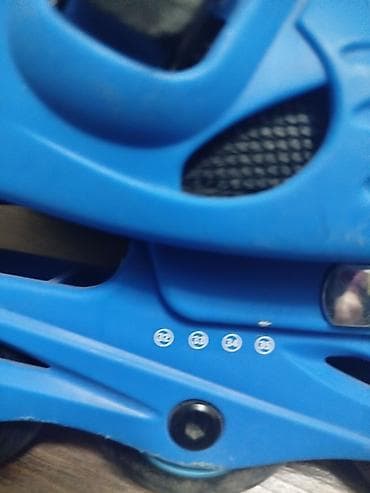 Велосипеды: Детские раздвижные роликовые коньки Reaction, синие. - Размерный — 3