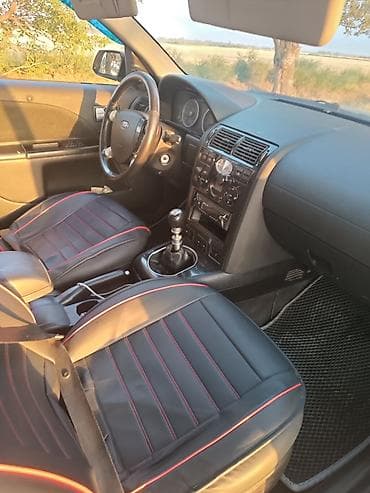 7 1: Ford Mondeo: 2002 г., 2 л, Механика, Бензин, Универсал — 10
