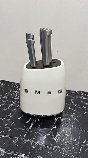бронзовый нож: Набор кухонных ножей SMEG с подставкой - Фирменная подставка SMEG в — 3