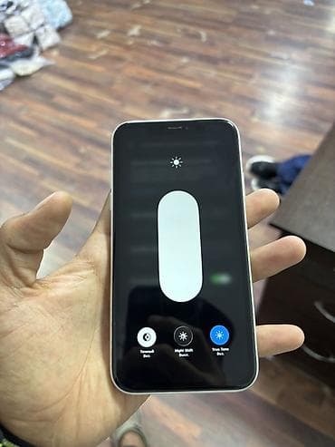 i3 9: IPhone 11, Белый — 9