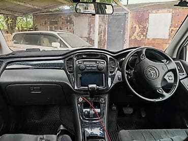 Продажа авто: Toyota Kluger: 2002 г., 3 л, Автомат, Газ, Кроссовер — 6