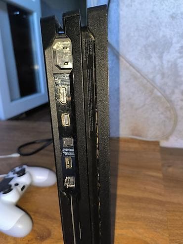ps3 rebug: Продаю sony Playstation 4 pro 1000 gb. В хорошем состоянии, не шумит — 4