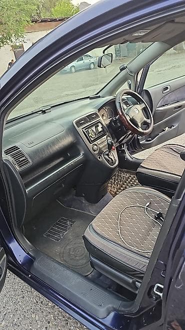 r17 w211: Honda Stream: 2002 г., 1.7 л, Автомат, Бензин, Минивэн — 4