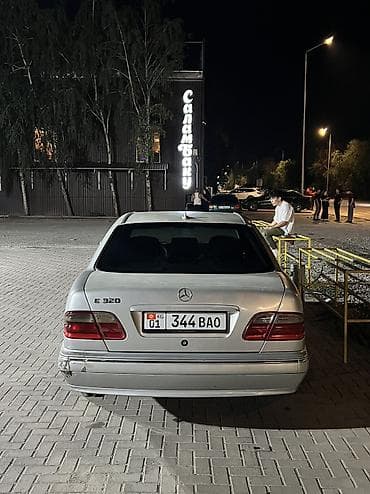 не нужное: Mercedes-Benz E-Class: 2001 г., 3.2 л, Автомат, Бензин, Седан — 5