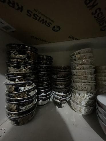 Кухонные принадлежности: Продам Набор фарфоровых пиал и тарелок рельефным краем - Материал — 8