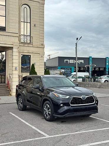 Toyota Highlander: 2021 г., 2.5 л, Автомат, Гибрид