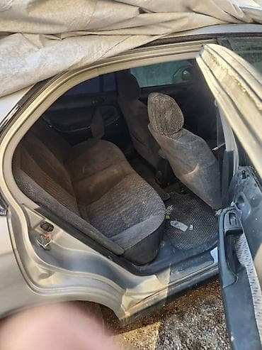 210: Honda Civic: 1999 г., 1.3 л, Вариатор, Бензин, Седан — 4