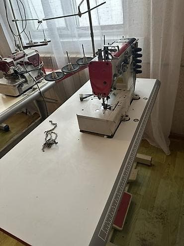 Контейнерлер: Промышленная швейная машина (распошив/плоскошов), стол-комплект - — 1