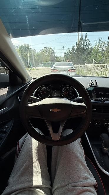 chevrolet captiva: Chevrolet Onix: 2020 г., 1 л, Автомат, Бензин, Седан — 5