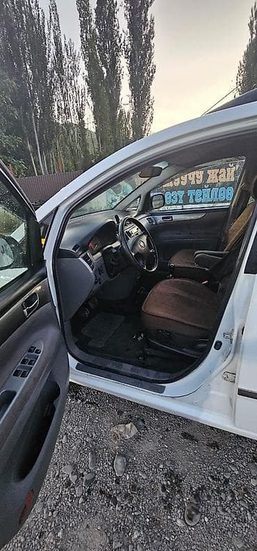 двигатель на авенсис: Toyota Avensis Verso: 2001 г., 2 л, Автомат, Бензин, Минивэн — 4