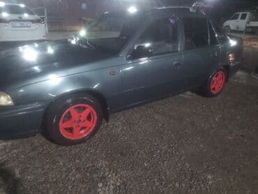 срочно продаю в связи с переездом: Daewoo Nexia: 2002 г., 1.5 л, Механика, Бензин, Седан — 2