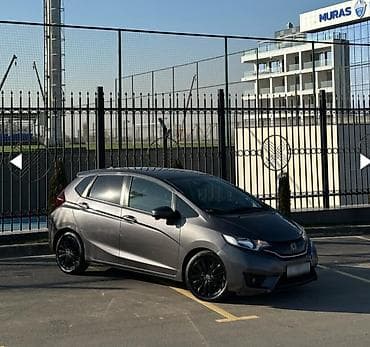 subaru legacy 2018: Honda Fit: 2015 г., 1.5 л, Вариатор, Бензин, Хэтчбэк — 1