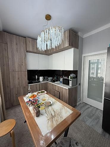 Квартиры: 3 комнаты, 100 м², Элитка, 4 этаж, Дизайнерский ремонт — 1