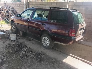 Транспорт: Volkswagen Golf Variant: 1994 г., 1.8 л, Бензин, Универсал — 3