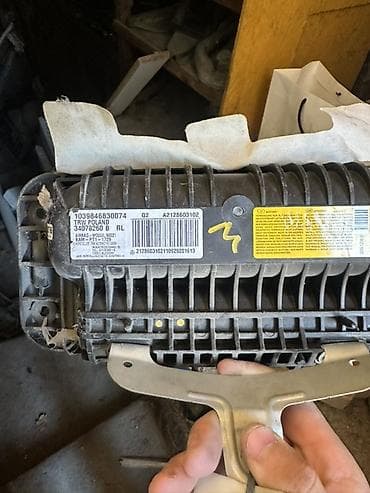 э 2: Подушка безопасности Mercedes-Benz 2009 г., Оригинал — 1