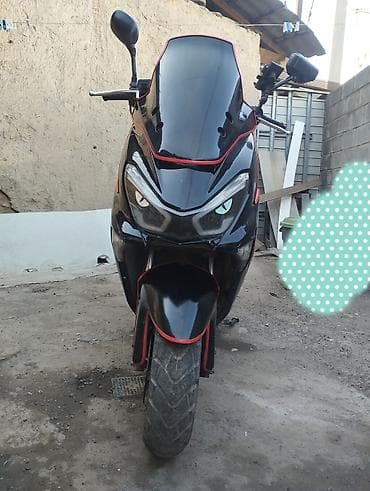 трёх колесный мопед: Скутер городского типа (макси-стайл) - Кузов: черный с красными — 1