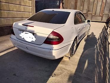 mers 212: Mercedes-Benz E-Class: 2002 г., 2.2 л, Механика, Дизель, Седан — 1