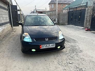 Honda Stream: 2002 г., 1.7 л, Автомат, Бензин, Универсал