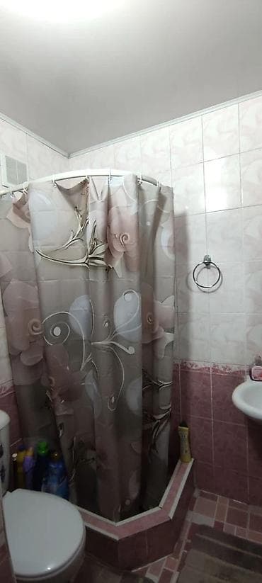 сары булун: Срочно!!! Продаю полдома в Пригородном (Первомайский район Бишкека) — 8