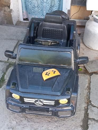 fidget cube: Детский электрокар, Б/у — 1