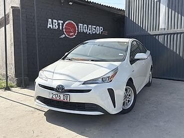 Toyota Prius: 2019 г., 1.8 л, Вариатор, Гибрид, Лифтбек