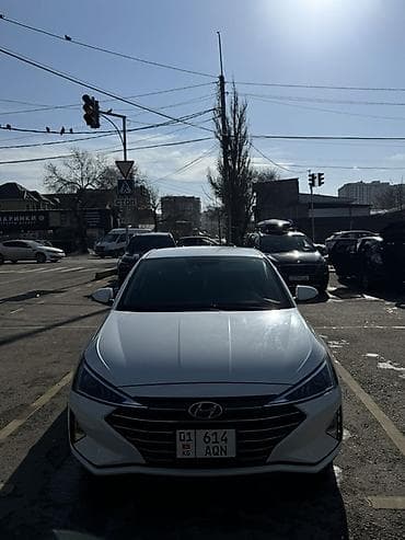reno duster: Hyundai Elantra: 2018 г., 2 л, Автомат, Бензин, Седан — 2