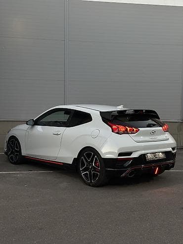 азотный кислота: Hyundai Veloster: 2020 г., 2 л, Автомат, Бензин — 6