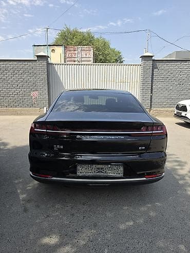 bcd com: BYD E9: 2021 г., Автомат, Электромобиль, Седан — 1