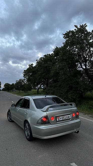 алтезе: Toyota Altezza: 2000 г., 2 л, Автомат, Бензин, Седан — 2