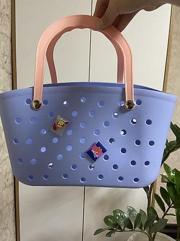 Другие сумки: Новый!! Сумка‑корзина CROCS с отверстиями и съемными значками - — 1