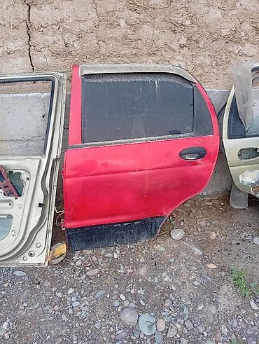 чехлы бу: Дверь Комплект Daewoo, Б/у, Оригинал — 3