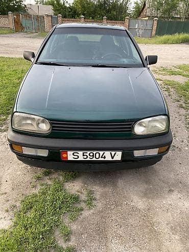 Volkswagen Golf: 1995 г., 1.8 л, Механика, Бензин, Хэтчбэк
