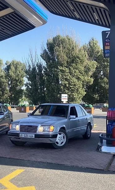 Mercedes-Benz W124: 2000 г., Механика, Бензин, Седан — 2
