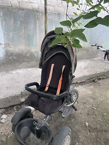 Детский трехколесный велосипед‑коляска с родительской ручкой и