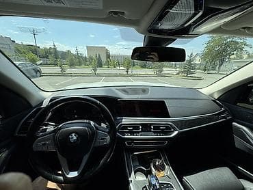 семиместное авто: BMW X7: 2021 г., 3 л, Автомат, Бензин, Внедорожник — 2
