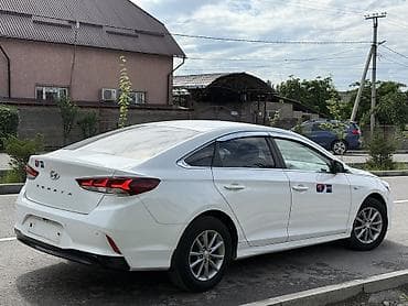 газ соната: Hyundai Sonata: 2020 г., 2 л, Газ, Хэтчбэк — 3